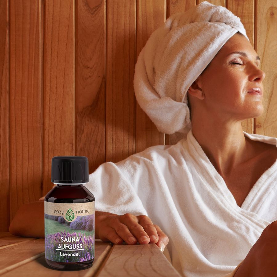 Aufguss in einer finnischen Sauna